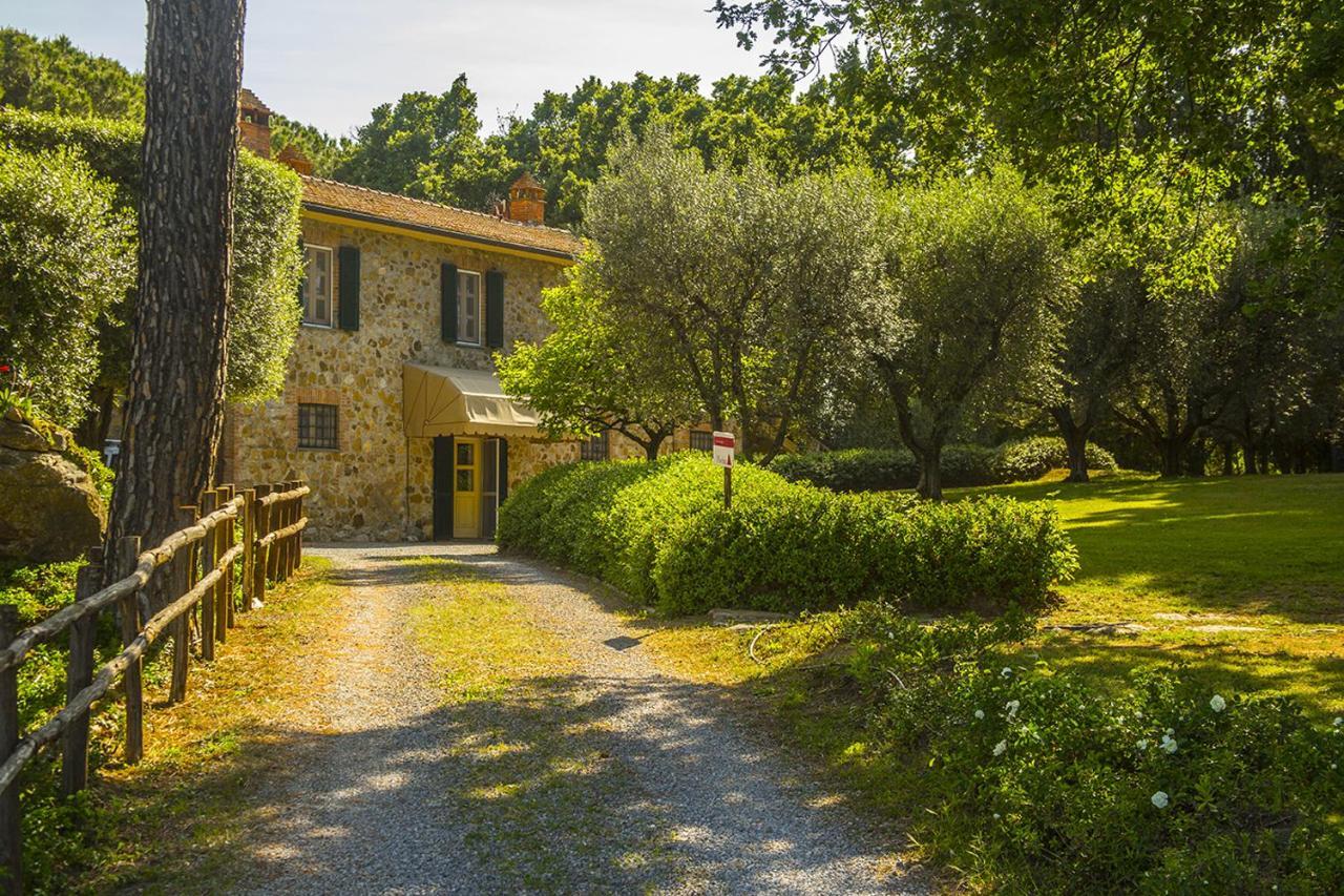Villa Fattoria Di Magliano Winery Magliano in Toscana Exterior foto